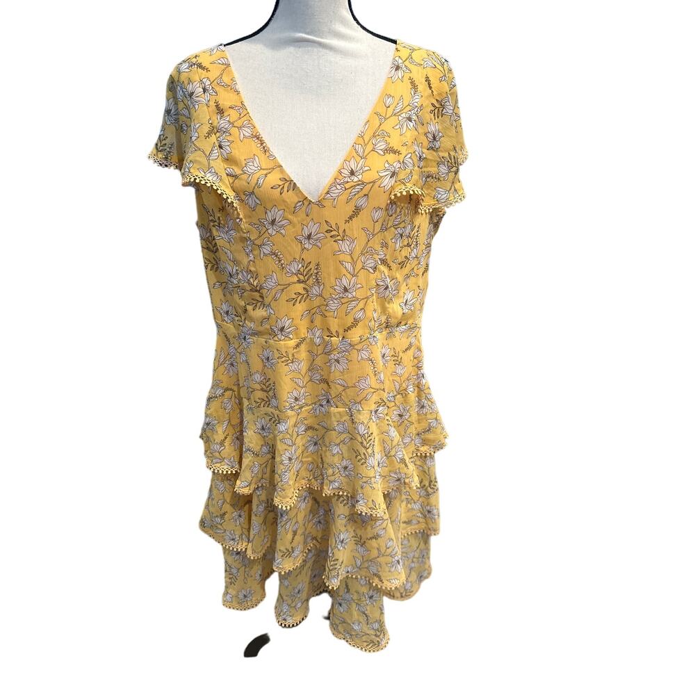 Women’s City Chic Floral Tiered Dress. Size 18
